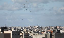 Gazze'ye havadan atılan yardım 75 yaşındaki adamı şehit etti