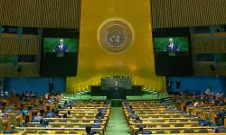 Netanyahu, BM'de boş salona konuştu!