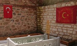 Kadir Mısıroğlu’nun mezarı başında küfürlü saygısızlık!