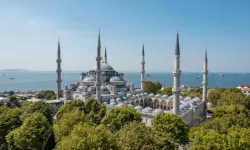 Cuma Hutbesi: İnsan, Huzuru İbadetle Elde Eder