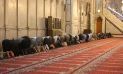 Cuma Hutbesi: İnsan: Kainatın Göz Bebeği