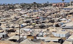 Gazze'de kışa karşı 'tarihi' çözüm: Çamurdan evler