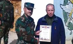 Esed'in gölge ordusu ifşa oldu: Silahlar yardım kolilerinde