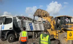 BM Gazze'deki en büyük atık alanını boşaltıyor