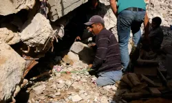 Enkazdan hayata: Ebu Cemal'in 'İrade Çadırı' yükseliyor