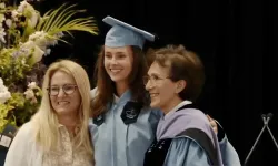 Epstein'in sevgilisi için usulsüz kabul krize neden oldu