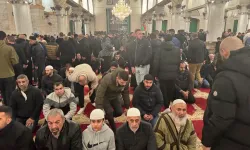Mescid-i Aksa'da ibadet engeli: Caydırıcılık mı, dini savaş mı?