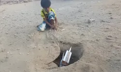 Savaşın ortasında bir deha: Karton roket yaptı