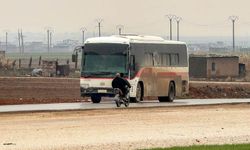 Suriye'den Irak'a IŞİD tutuklu sevkiyatı sürüyor