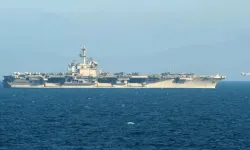 Yüzen kaleler: Gerald Ford savaşın habercisi mi?