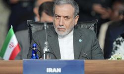 Arakçi: Hedefimiz Arap komşularımız değil, ABD üsleri