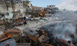 Beyrut'ta sivil bina vuruldu: 29 bin sığınmacı