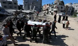 İsrail ordusu Gazze'nin kuzey ve güneyini vurdu