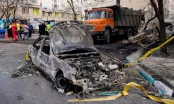 İsrail 'Platformları vurduk' diyor, İran 'uzun savaşa' hazırlanıyor