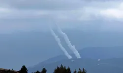 İsrail'e senkronize saldırı: İran ve Lübnan'dan füze yağmuru