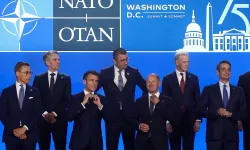 Macron isyanda: ABD'nin savaşı AB'yi böldü