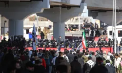 Uzman analizi: İran'da iç savaş riski ve askeri rejim