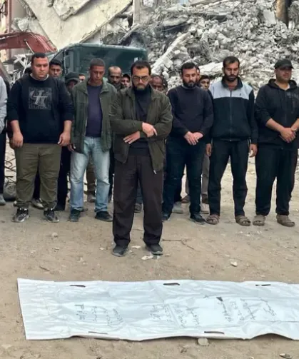 Fadi el-Baba eşini ve dörtüzlerini defnetti