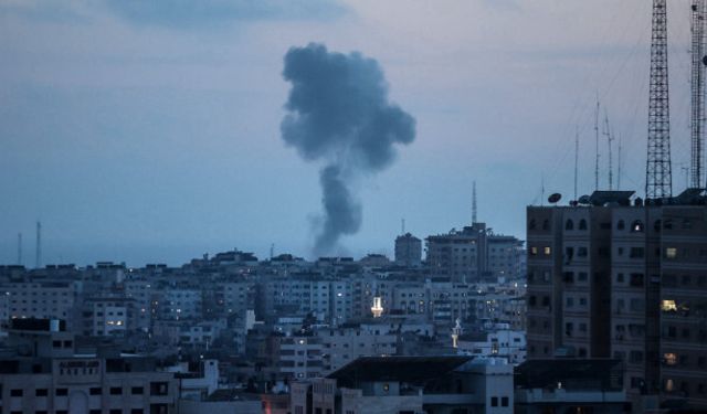İsrail'in Gazze'de düzenlediği saldırıda 14 Müslüman şehit oldu
