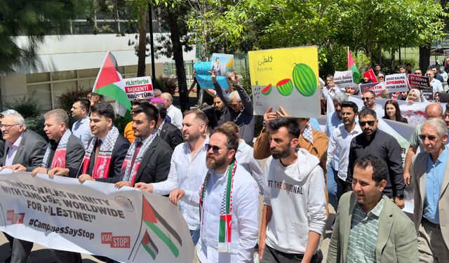 Osmaniye Korkut Ata Üniversitesi öğrencileri, Gazze saldırılarını protesto etti