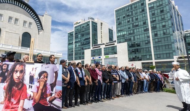 İsrail saldırılarında şehit olanlar için Ankara'da gıyabi cenaze namazı kılındı
