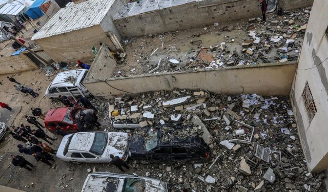 İşgalci İsrail, Refah'a saldırılarını sürdürüyor