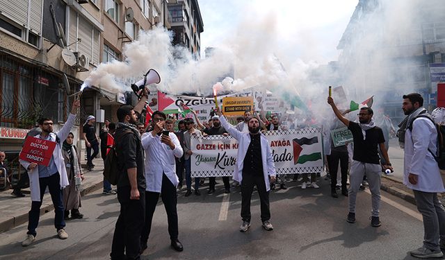 Üsküdar Üniversitesi'nde Filistin'e destek eylemi düzenledi