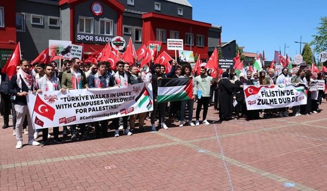 Gümüşhane'deki üniversite öğrencileri Gazze'ye yönelik saldırıları protesto etti