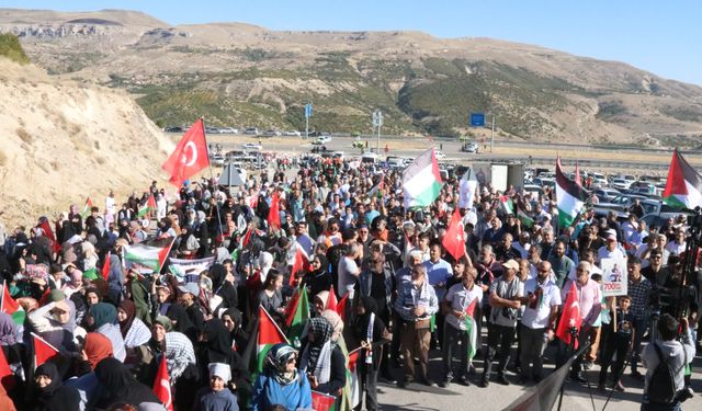 Şanlıurfa ve çevre illerde İsrail'in Filistin'e yönelik saldırıları protesto edildi