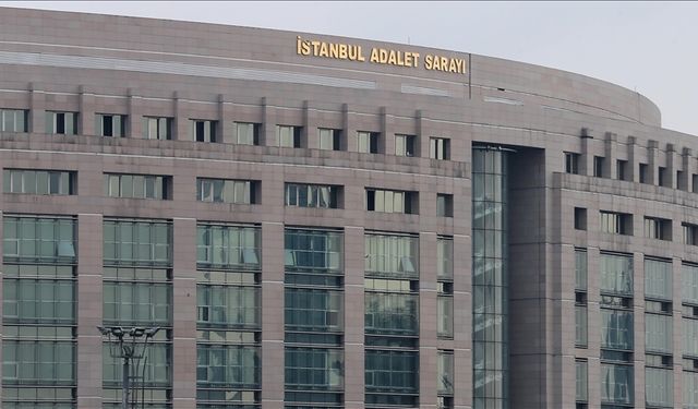 İBB'ye yönelik soruşturmada gözaltın alınan Ebru Özdemir adliyede