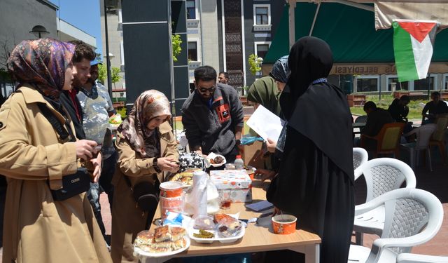Muş'ta Gazze için kermes düzenlendi