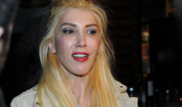 Sanat şapkası altına saklanan Hande Yener: Bu devri çok güzel devireceğiz