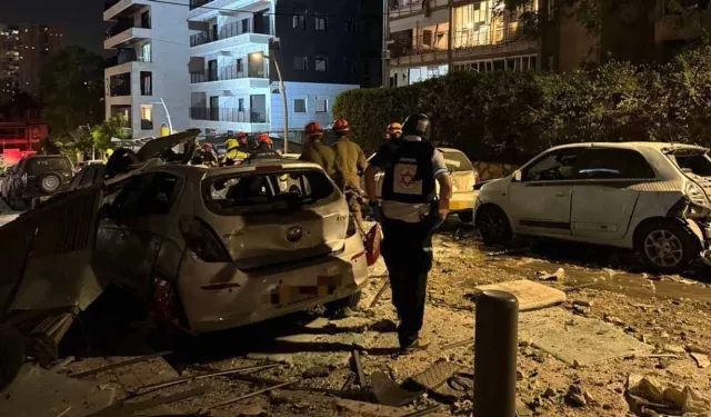 İsrailli yetkili: İran füzeleri düzinelerce binayı hedef aldı