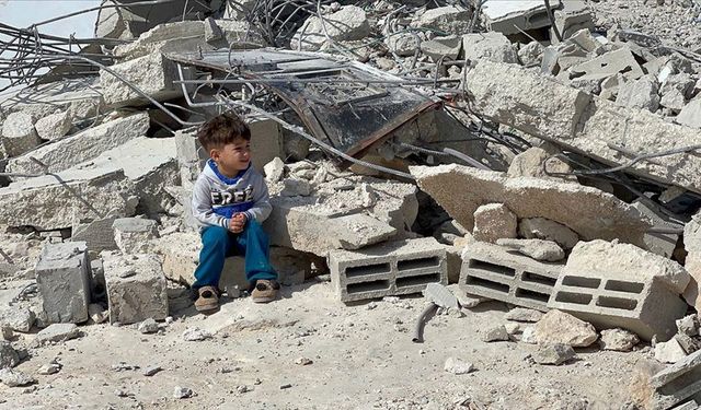 İsrail güçleri, Batı Şeria’da Filistinlilere ait çadır, ev ve tarımsal yapıları yıktı
