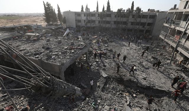 İsrail'in Gazze saldırıları Avrupa'da istifalara neden oldu