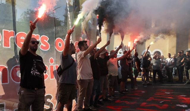 Yunanistan'da İsraillileri taşıyan gemi protesto edildi