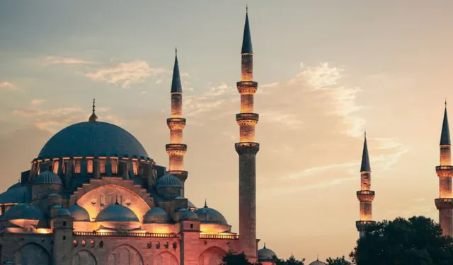 Diyanet'ten "Sıla-ı Rahimle Bereketlenen Tatil" hutbesi