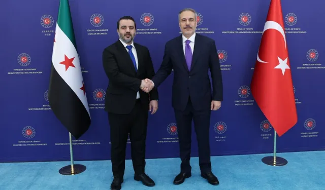 Hakan Fidan'dan YPG'ye sert uyarı: Biz enayi değiliz!