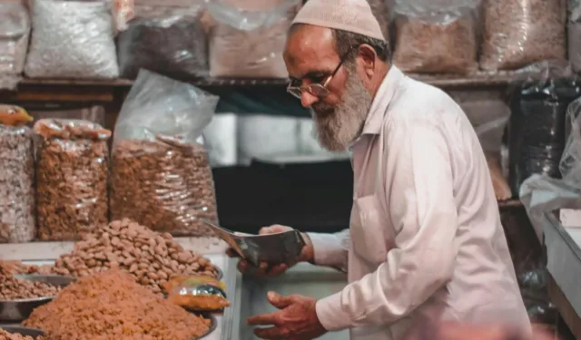 Cuma hutbesi: Peygamberimiz ve Ticaret Ahlakı