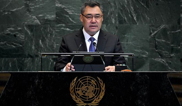 Sadır Caparov: Filistinlilere yönelik soykırım durdurulsun