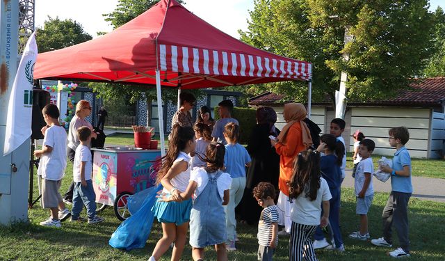 Sakarya'da yetimler için "Okula Merhaba" şenliği düzenlendi