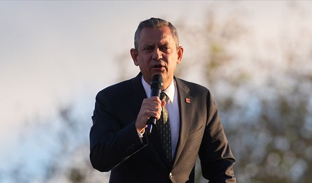 Özgür Özel'den LGBT açıklaması: Sana ne!