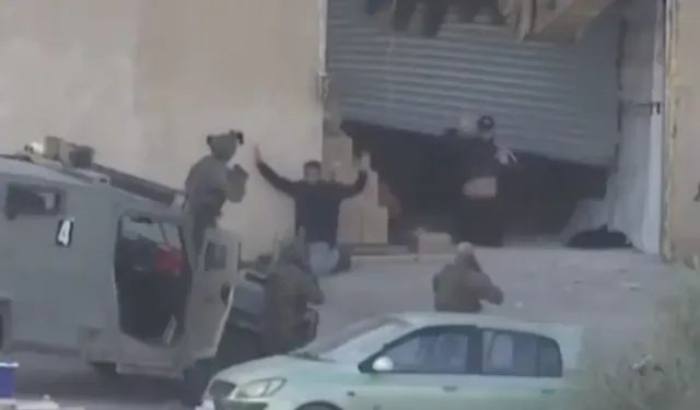 İsrail, Cenin'de yakın mesafeden iki Filistinliyi katletti