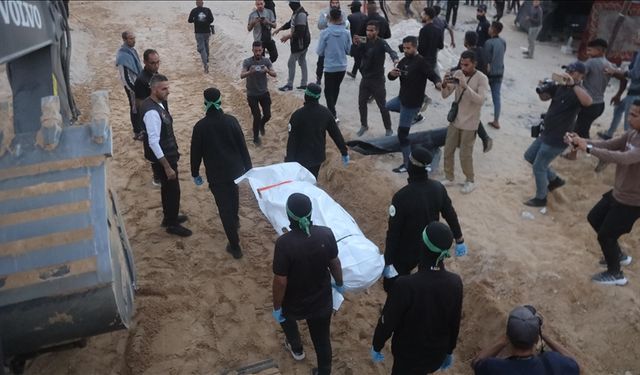 Hamas, bir İsrailli esirin cenazesini daha teslim etti