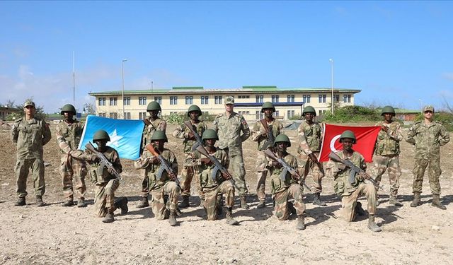 İsrail medyası: Türkiye, gizlice Somali'de üs kuruyor!