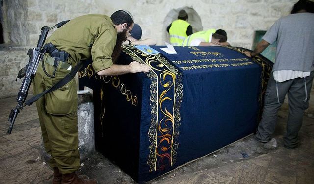 İsrail'in, Yusuf Türbesi'ni işgali, korkuları artırıyor!