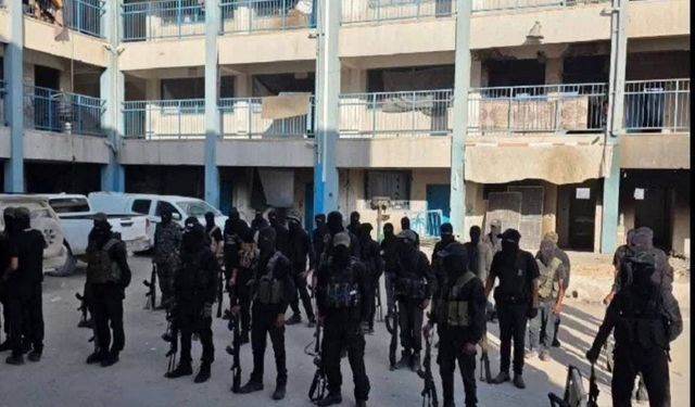 Gazze: İş birlikçilerden 8 kişi teslim oldu