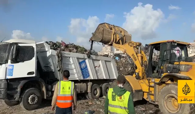 BM Gazze'deki en büyük atık alanını boşaltıyor