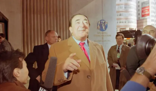 Robert Maxwell: Medya patronu mu, Mossad ajanı mı?