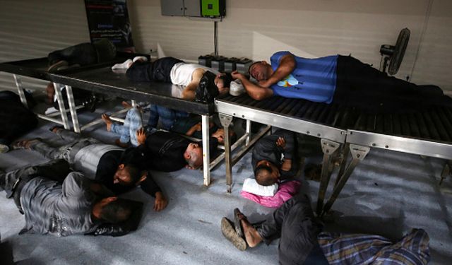 Gazze'de mahsur kalan işçiler İsrail tarafından korkunç koşullarda tutuluyor